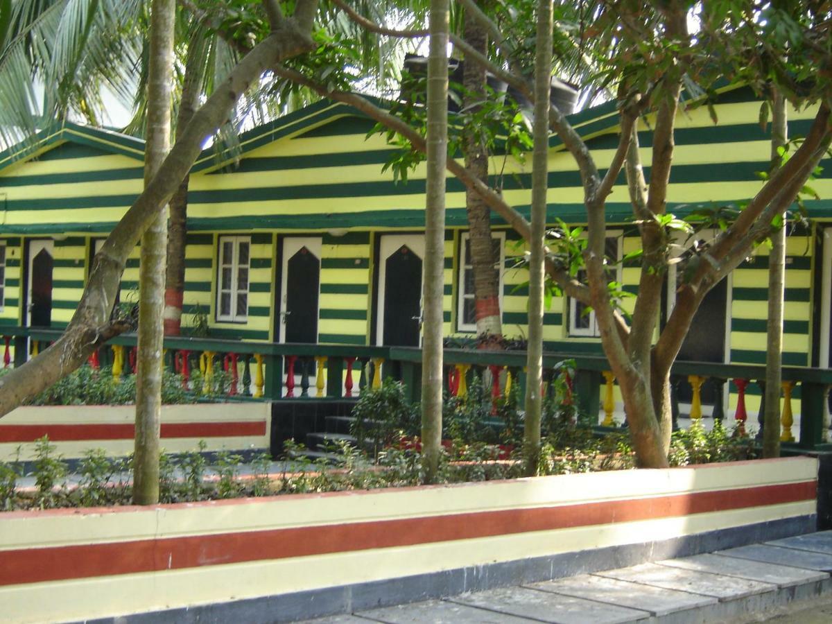 Palm Village Resort Calcuta Exterior foto