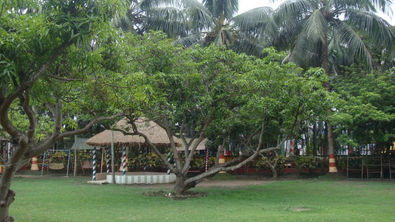 Palm Village Resort Calcuta Exterior foto